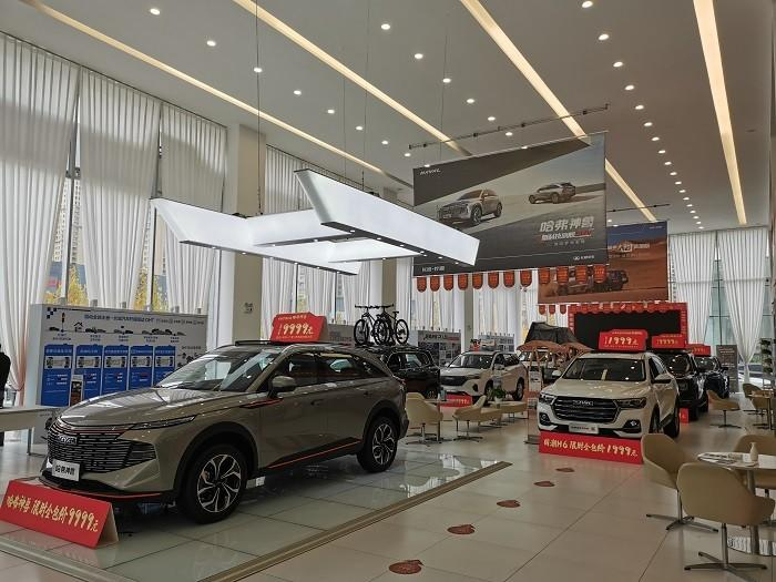 　　河南宏冠达集团旗下4S店展厅