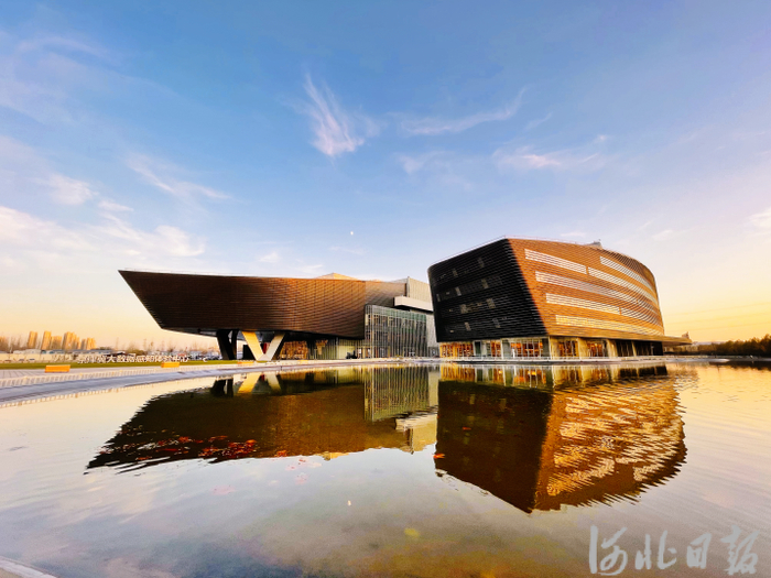 图为京津冀大数据创新应用中心感知体验中心功能区外景。 河北日报通讯员 肖清锴摄