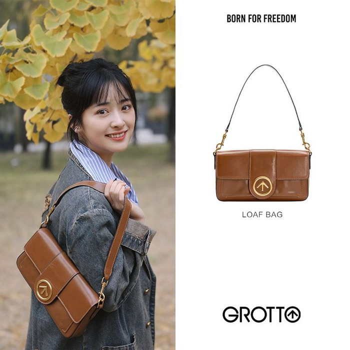 　　沈月：GROTTO个乐Loaf Bag法棍包