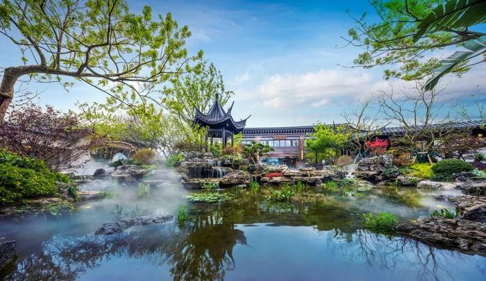（建发央著展示区园林实景图）