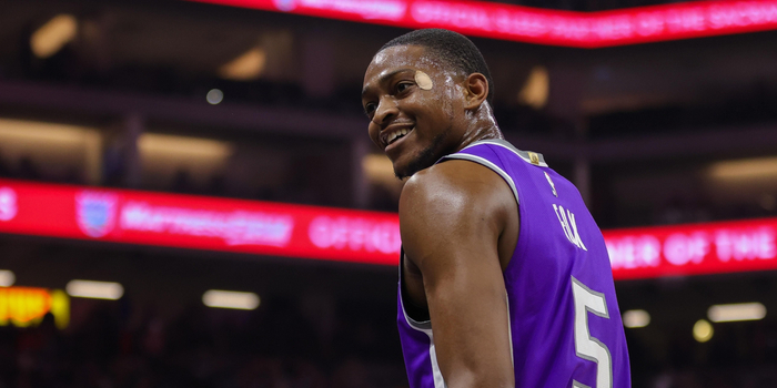 末节独得12分锁定比赛胜局