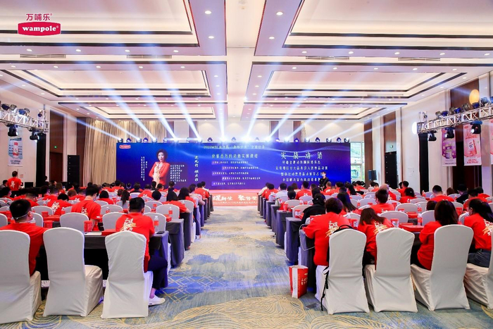 　　知名动销顾问、黑龙江贯日漂亮宝贝销售总监郑秀杰