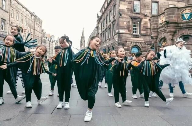 　　▲MEIYI英皇飞跃爱丁堡戏剧节