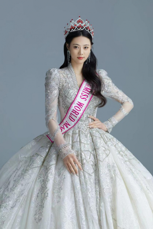 　　第71届世界小姐世界赛澳门地区总冠军 澳门小姐 李孟立