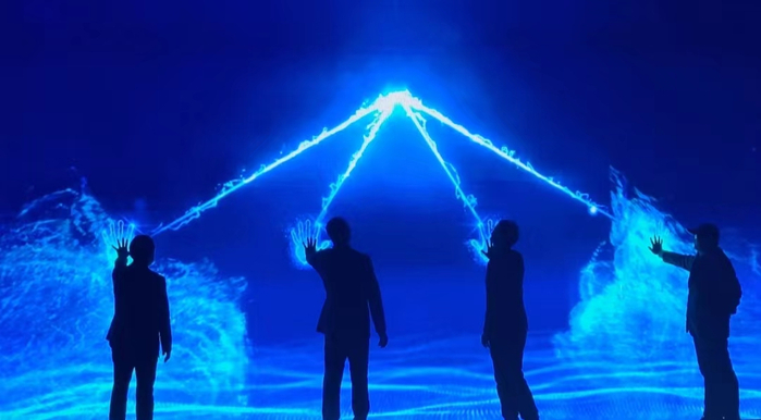 　　启动仪式，左起：刘昌国，覃恒志，龚晖，杨继瑞