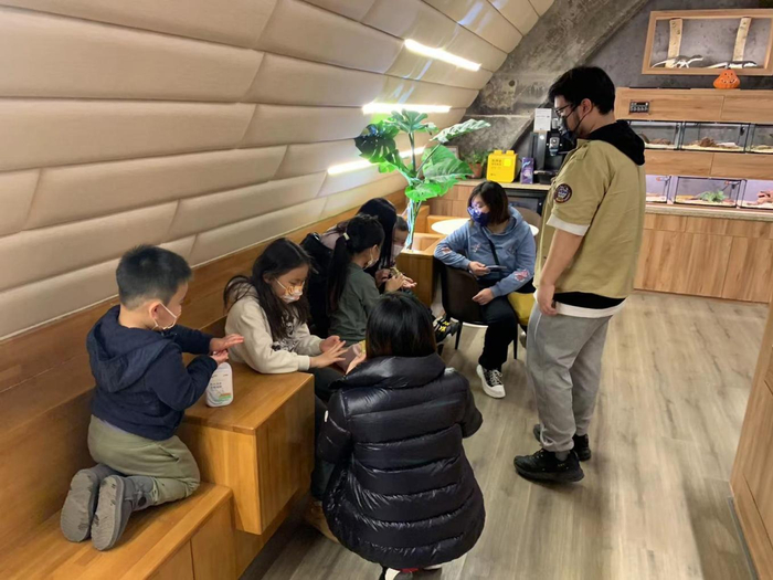 太空人爬宠俱乐部