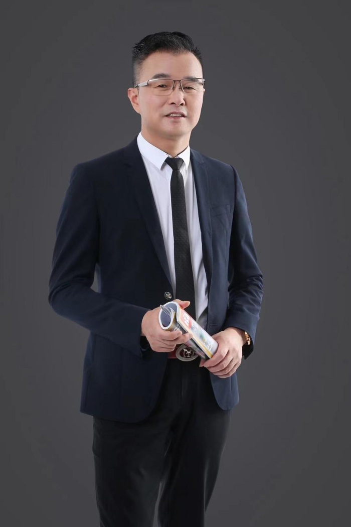 　　火星人厨具股份有限公司董事长兼总经理 黄卫斌