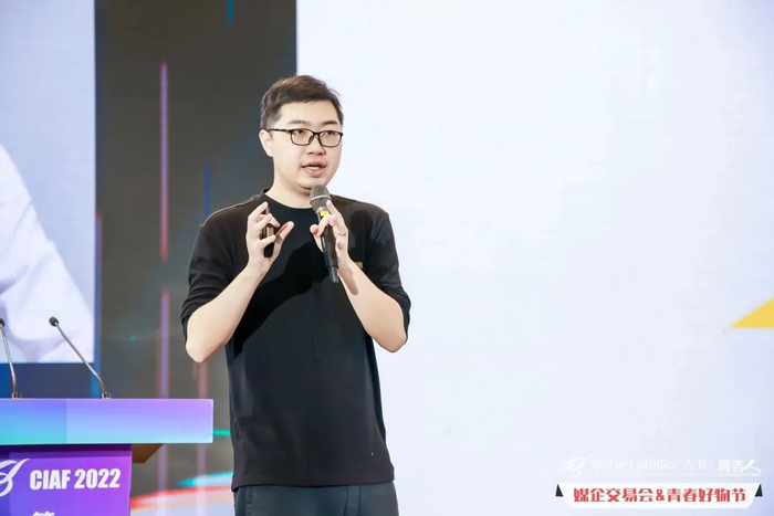 　　汤臣杰逊品牌战略咨询董事长 刘威