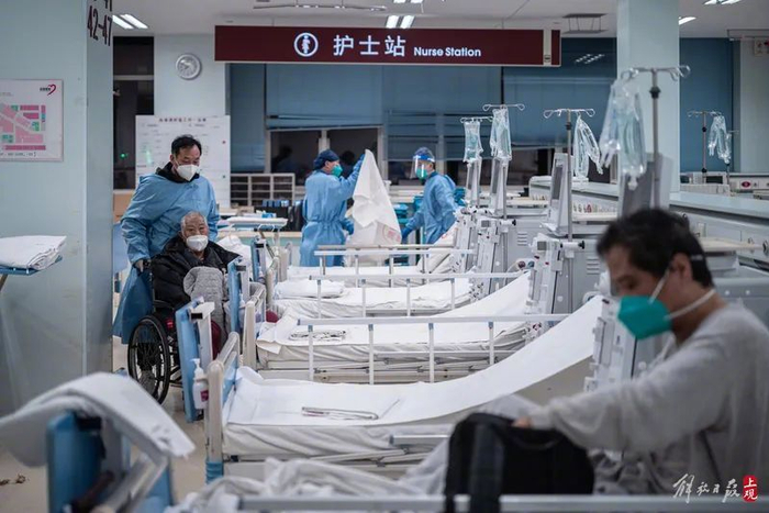 血透室多数是老病号，一周要来三天。