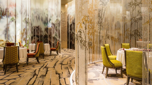 　　05 星级川菜「蜀道」为宾客提供极尚体验。