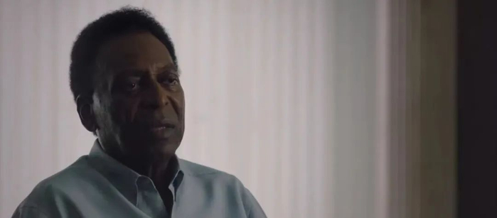 Netflix 纪录片《球王贝利，巴西足球传奇》截图