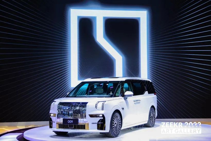 图片来源：极氪汽车