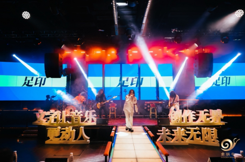 　　HEY!LILY!乐队演绎共创作品