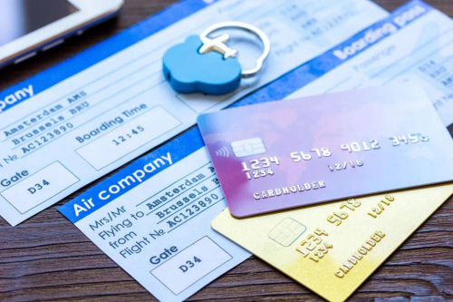 　　票价贵，也是困扰普通人的另一返乡难题。/图虫创意