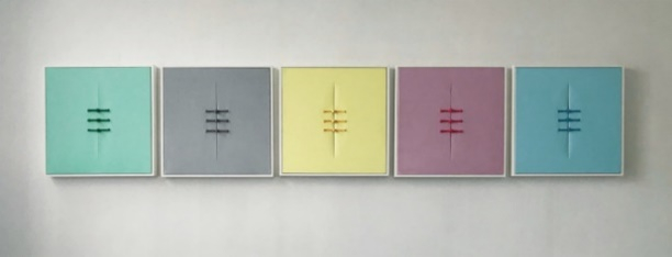 　　墙面展示作品：黄孝逵《复·合–与封塔纳对话》系列