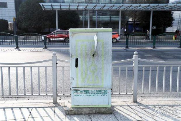 ▲意外走红的“石墩”