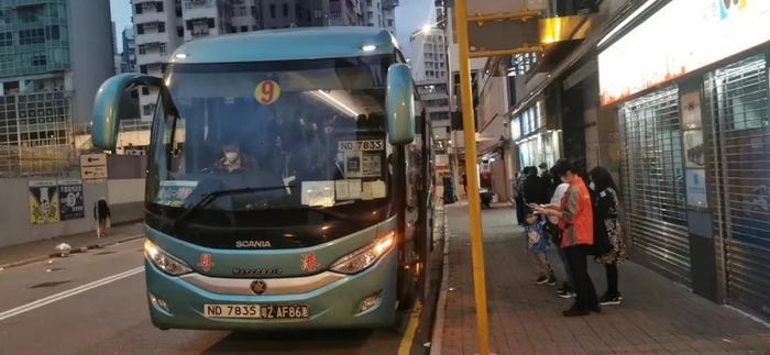 （香港太子站准备出发的第一班车&nbsp;图片来源：粤港运输公司）