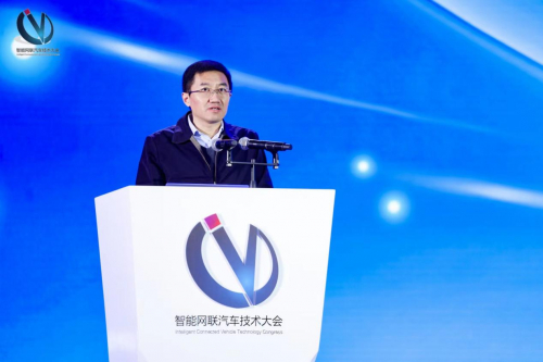 　　广东省工业和信息化厅党组成员、副厅长曲晓杰