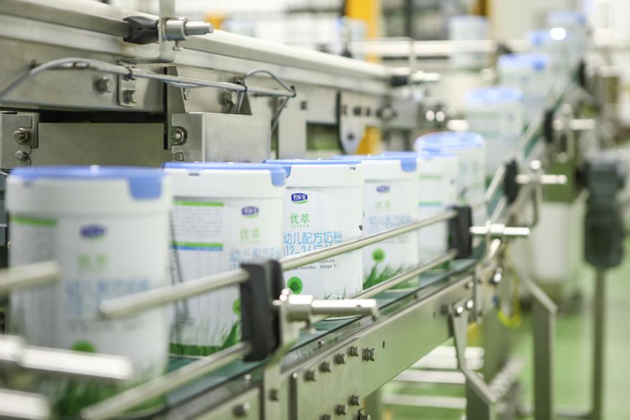 　　君乐宝优萃有机奶粉添加多种营养成分