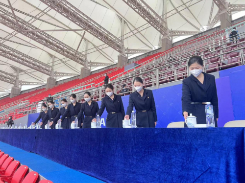　　为活动现场量身打造高品质高端礼宾接待服务