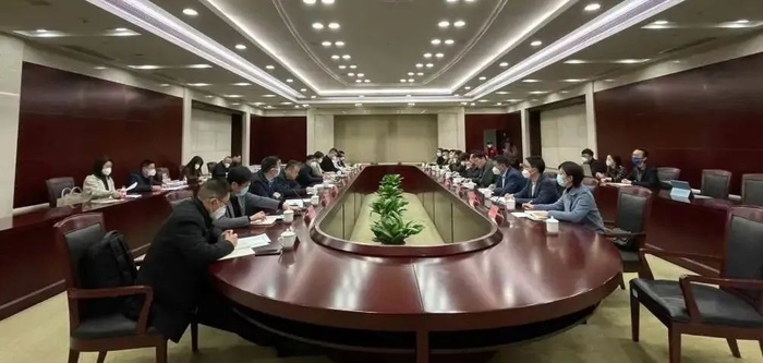 座谈会现场。记者 严瑾 摄