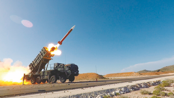     “爱国者”导弹防御系统发射瞬间 （资料图）