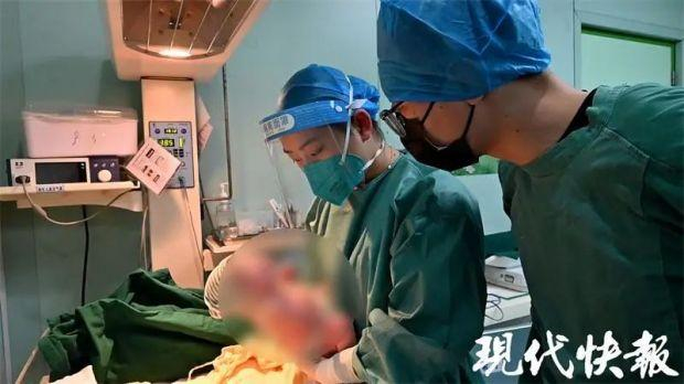 △一个新生命刚刚降临在这个世界上