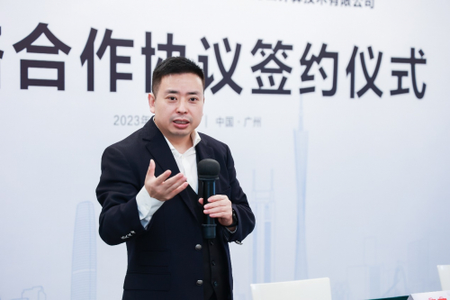 　　▲名创优品董事会主席兼首席执行官叶国富