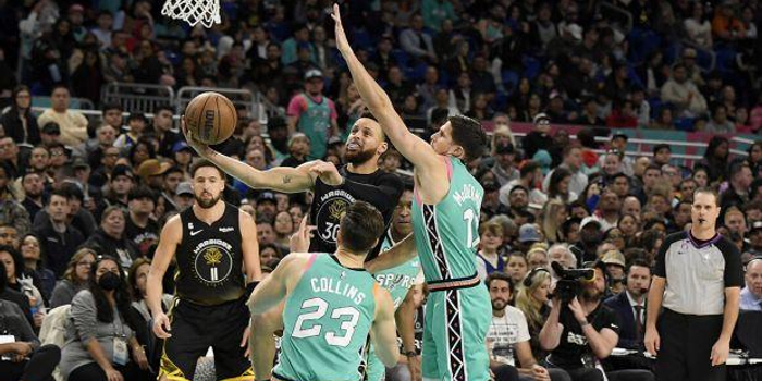 勇士主场大胜对手战绩回升维金斯渐入佳境替补阵容深度成取胜关键