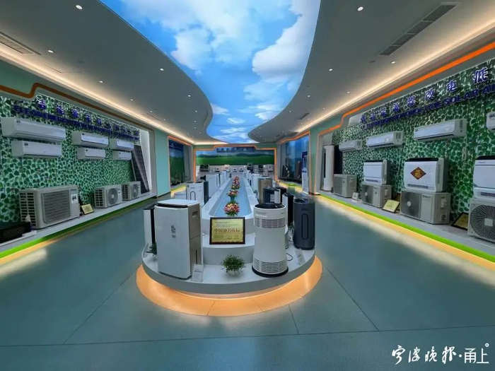 德业股份展厅 记者严瑾/摄