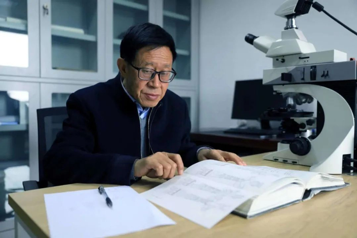 四川省文物考古研究院研究员、三星堆遗址工作站首任站长陈德安。王磊 摄