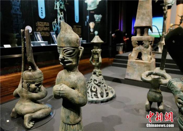 三星堆出土青铜器。陈文 摄