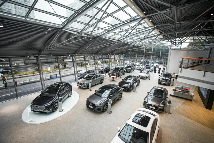 万友诚行奥迪展厅。 诚行奥迪供图 华龙网发