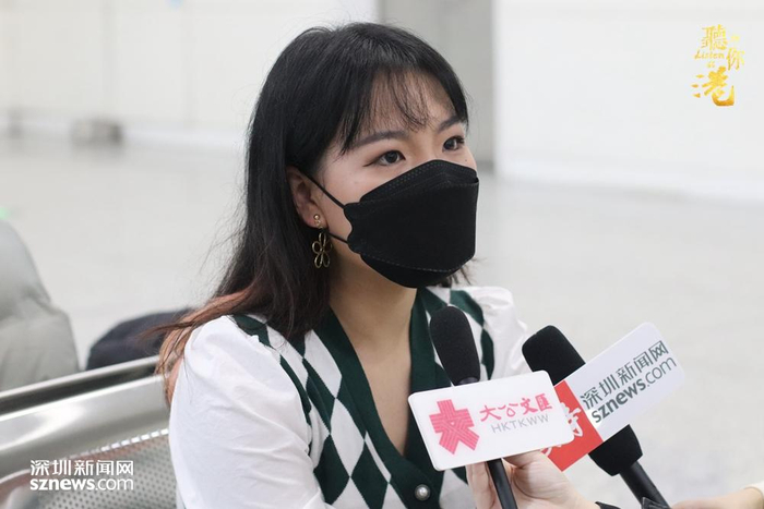 杨小姐打算一早搭乘高铁去香港迪士尼玩一天。（张玲 摄）