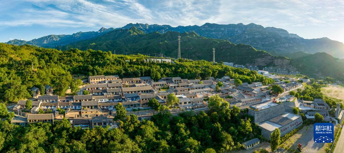 河北省阜平县顾家台村景色（2022年6月14日摄，无人机照片）。新华社发（李玉亮 摄）