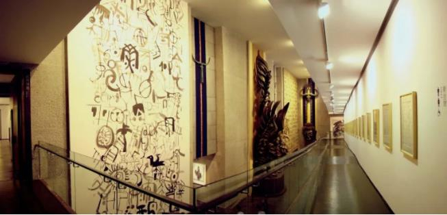 ▲北京韩美林艺术馆北展区中庭