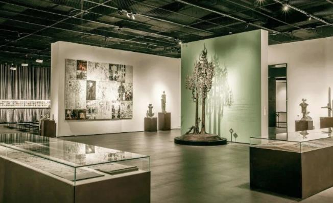 ▲银川韩美林艺术馆之“四号厅”