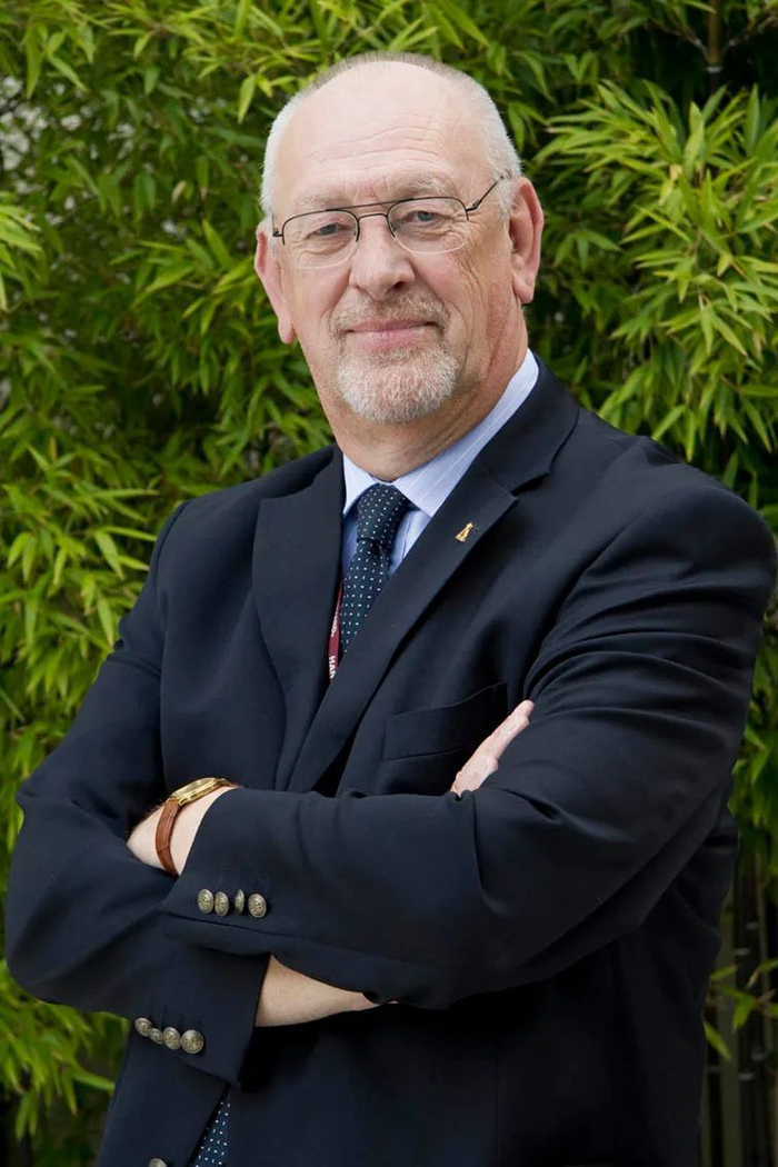 人口学家罗恩 · 列思泰赫