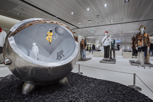 　　UR广州广晟旗舰店