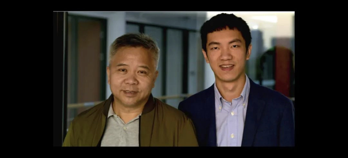 陈杲（右）和陈秀雄老师的合影