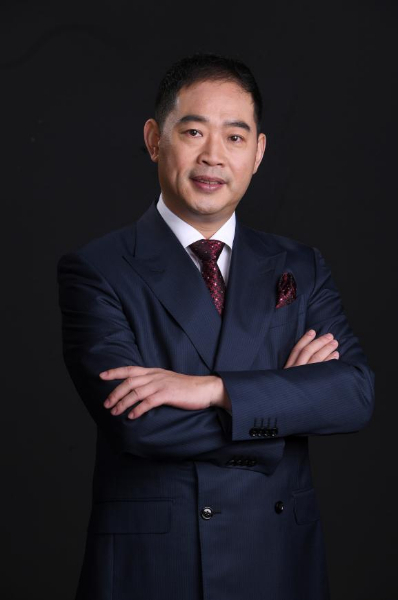 　　鲁花集团董事长孙东伟