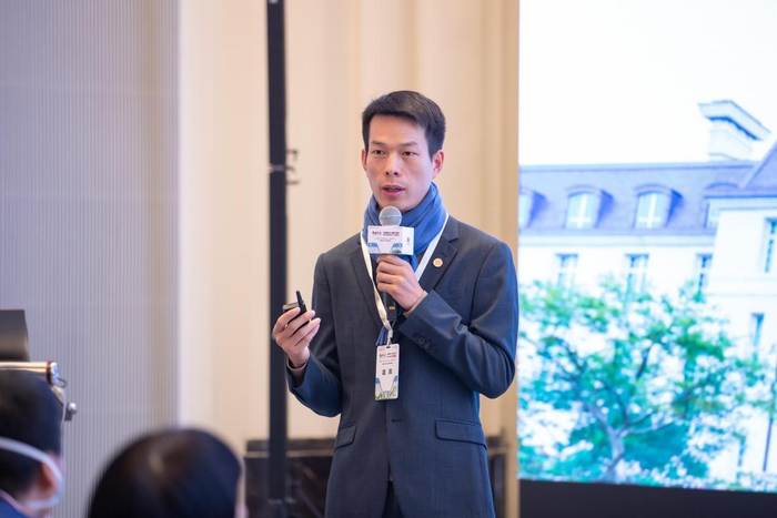 　　乔诺创始人 龙波