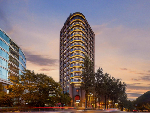 　　昆明翠湖丽芮酒店