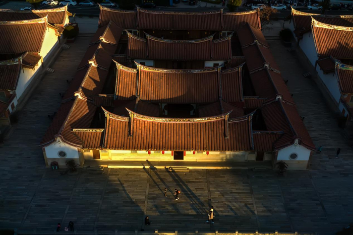 　　幸福河湖九十九湾摄影征集活动入选作品 金奖《古厝丽影》 朱丽芳