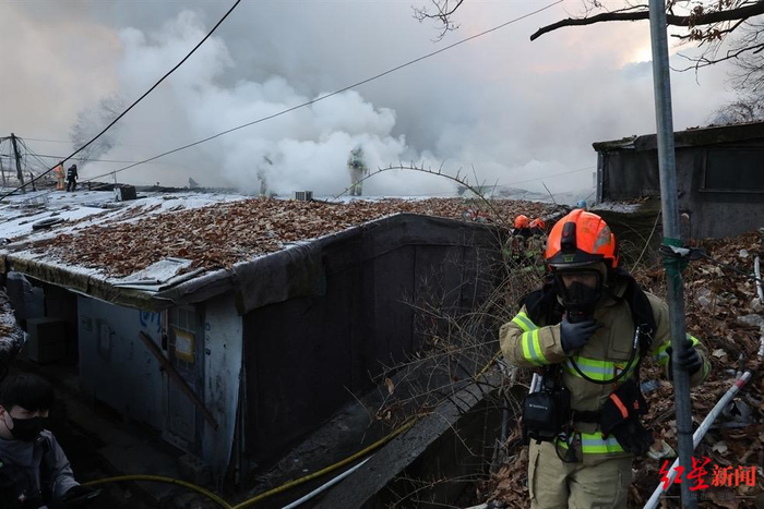 被大火吞噬后的九龙棚户区