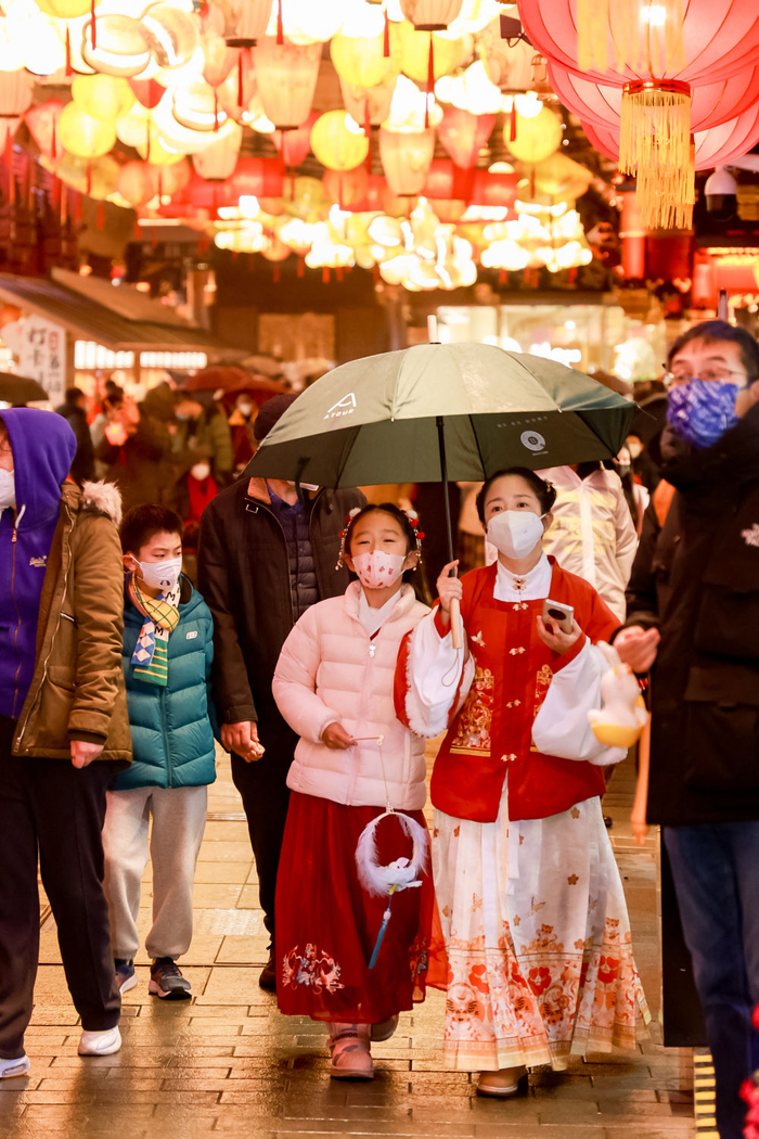 ▲身着汉服的游客。（受访者供图）