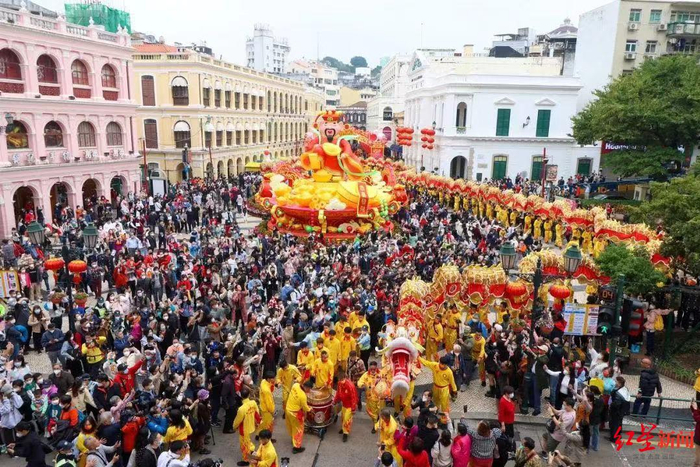 澳门新春活动不绝，大金龙巡游是重头戏之一