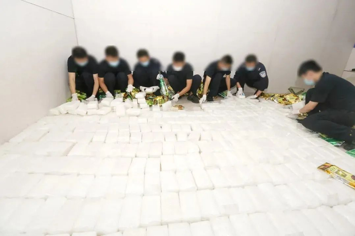 图为2022年6月23日，云南普洱边境管理支队对外通报称破获一起特大跨境贩毒案，缴毒逾550公斤。