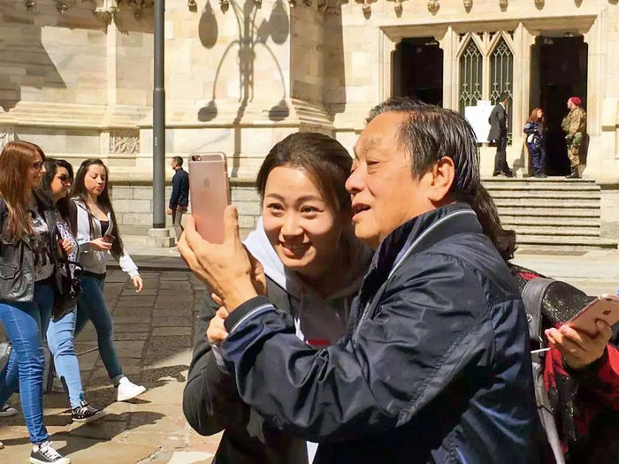 　　▲美林与爱将田莉在欧洲