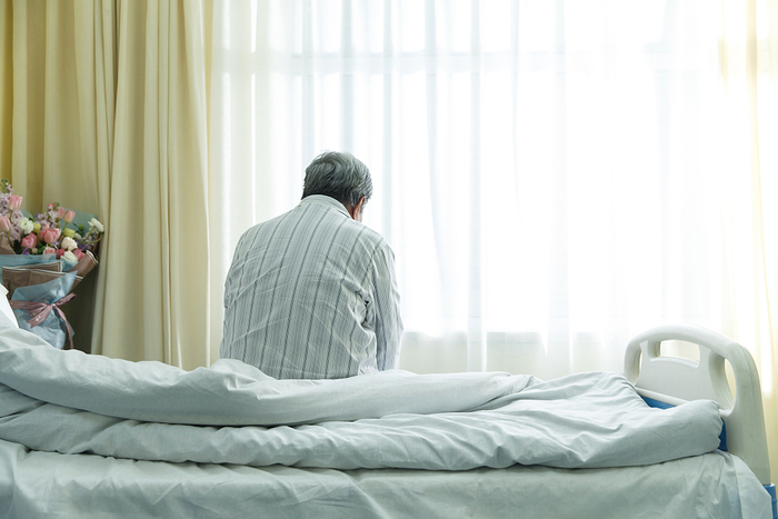 相较于赚钱来说，能够预防大病致贫风险、提前做好健康保障规划，防止财富流失、守住家庭资产更为重要。